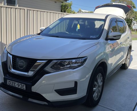 2018 Nissan X Trail ST. 4 WD photo 4
